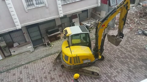 Construction machinery and construction workers 스톡 동영상 154199835