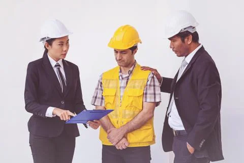 Construction manager and engineer talking Foto stock