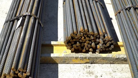 Construction of monolithic reinforced concrete building. Bundles of reinforcing  Stockbeeldmateriaal 78648592