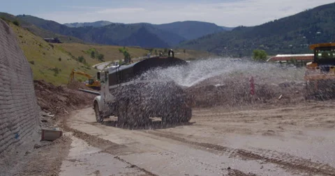 Construction in the Mountains Vidéo 334978920