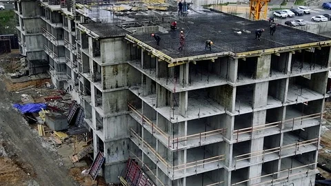 Construction of multi-storey residential building 스톡 동영상 205555015