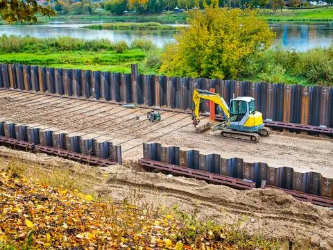 Construction of a new road, base reinforcement, road formation Stockfoto's