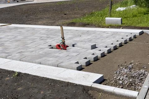 Construction of pedestrian paths in the city square. city park Foto stock