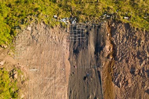 Construction of protective barriers against rock falls and landslides in the Foto stock