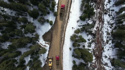 Construction of a road to a gold mine Vídeo Stock 183670306