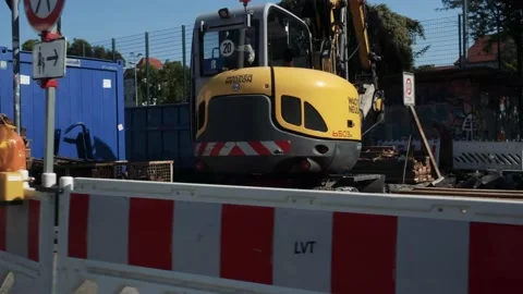 Construction side on the street 库存影片 139823398