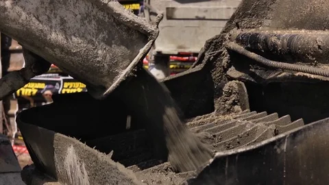 Construction site, cement,  pouring concrete mix . building construction Vidéo 124122707