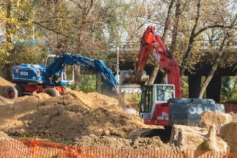 Construction site with diggers digging the ground Foto stock