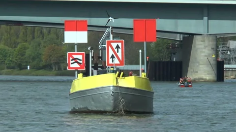 Construction site on River Rhine - warning sign Vidéo 62556821