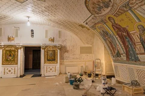 Construction of temples in in Seraphim-Diveyevo Convent. Painting walls in Co Stock Photos