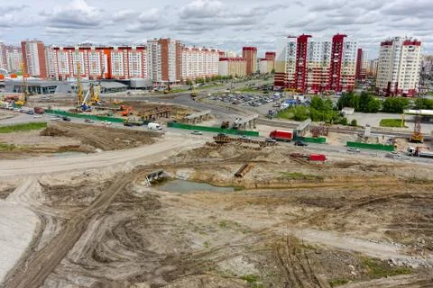 Construction of two-level outcome on bypass road Foto stock