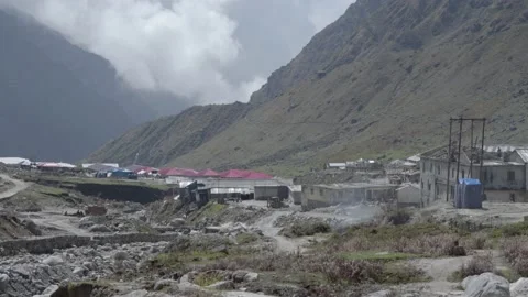 Construction work going on in upper Himalayas 스톡 동영상 179891987