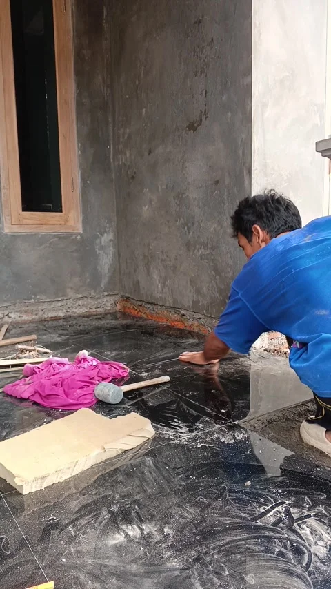 Construction worker 库存影片 335018949