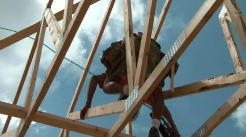Construction Worker Framing Up High Stockbeeldmateriaal 12576502