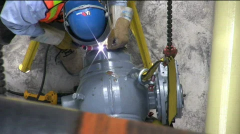 Construction worker welding Stock Footage 412373