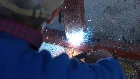 Construction Worker Welding 库存影片 222820943