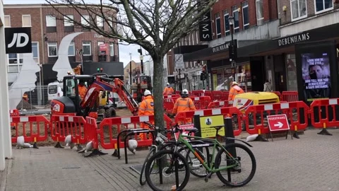 Construction workers in Bedfordshire uk Stock Footage 148174726
