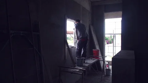 Construction workers at a construction site Video stock 101717751