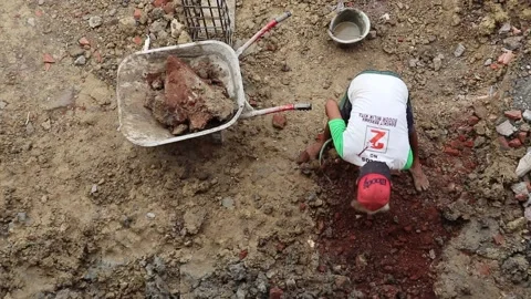 Construction workers. Stock Footage 161049067