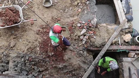 Construction workers. Stock Footage 161049068