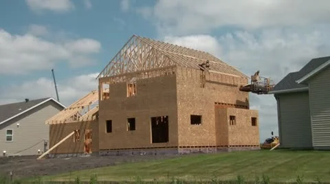 Construction Workers High atop New Home 스톡 동영상 12576520