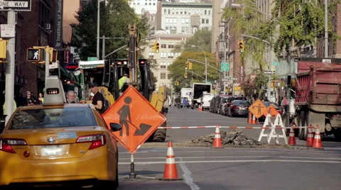 Construction Workers Road Work Sign Backhoe Job Site Manhattan New York City NYC 스톡 동영상 43388924
