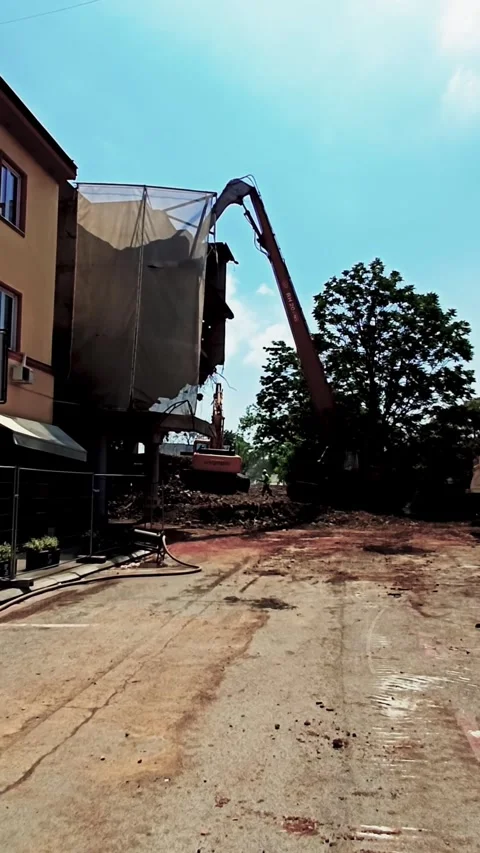 Construction works at old Hotel Palace in Banja Luka. Stock Footage 246760123