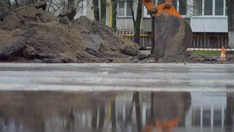 Constructions working road rain repair asphalt transportation street 動画素材 269406118