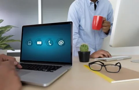 CONTACT US (Customer Support Hotline people CONNECT ) Call Customer Support Foto stock