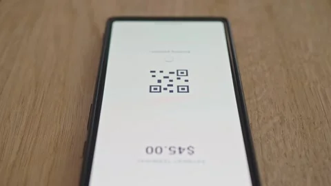 Contactless QR code payment process on smartphone screen Vídeo Stock 337998842
