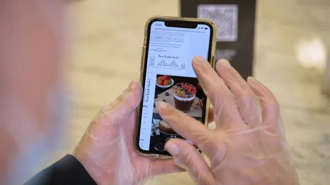 Contactless restaurant menu Video stock 137571459