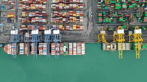 Container Cargo Ships Loading At Harbor Terminals In Laem Chabang High Angl.. Stock-Fotos