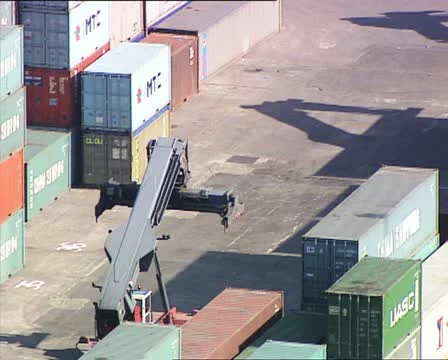 CONTAINER handler 2 Video stock 12122888