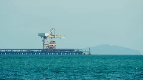 Container handling gantry crane Видео 178014940