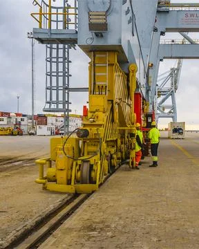 Container loading, montevideo port Fotos Stock