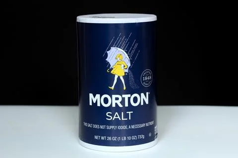 Container of Morton Salt Isolated Foto stock