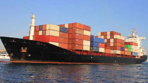Container ship arriving in port Video stock 30462469