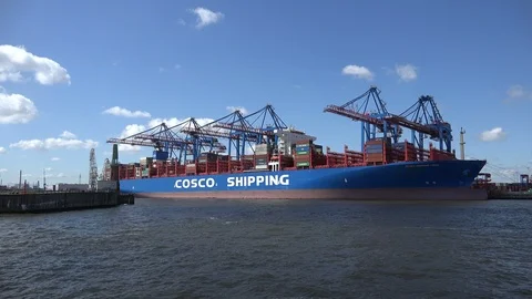 Container ship at Container Terminal in Hamburg Stock Footage 109339648