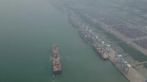 Container Ship Docking at Port Video stock 102004990