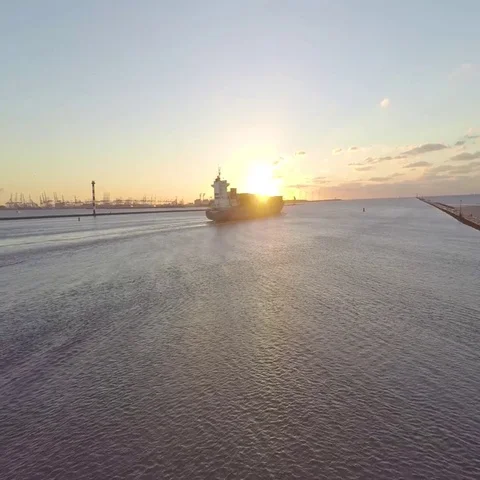 Container ship exits a port (drone 4K 004) Video stock 69585975