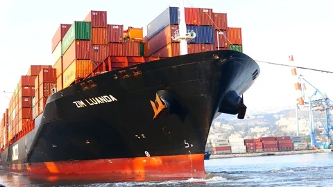 Container ship is going out form port to sea 4k intro video for business Stock-Footage 95065602