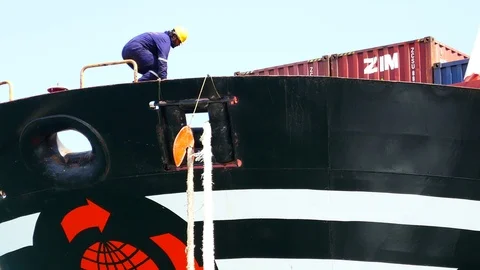Container ship mooring crew 4k intro outro for business  Stock Footage 90952680