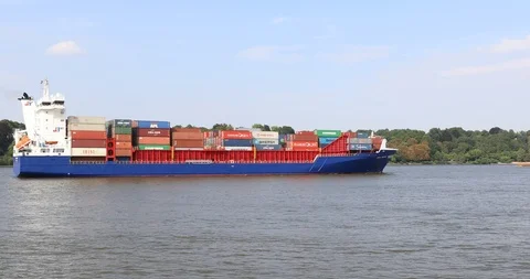 Container Ship OOCL Rauma approaching Hamburg Video stock 96725740