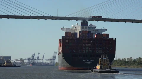 Container ship passes under talmadge bridge, savannah river, ga, usa Stock Footage 44923273