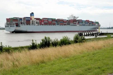 Container ship 写真素材