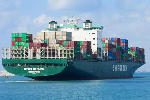 Container ship with port cranes Stock-Fotos