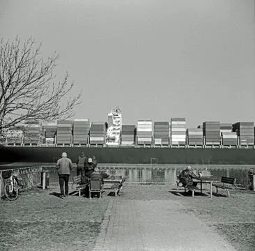 Container ship on a river Stock-Fotos