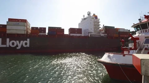 Container ship sailing on the Port of Long Beach Stock Footage 116494557