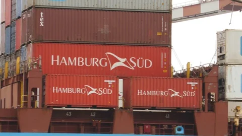 Container ship travelling in reverse 4k intro outro for business  Video stock 89250088