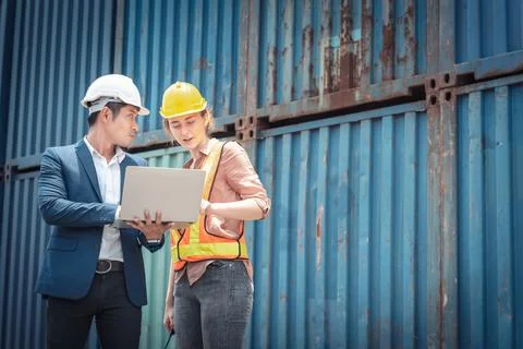 Container Shipping Logistics Engineering of Import/Export Transportation Indu Stock Photos